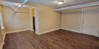 The Green Lodge Gallery 22