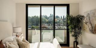 2822 1/2 Avenel St Gallery 13