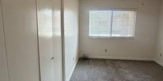 Charming 3 bedroom 2 bathroom home located in Hanford Gallery 21