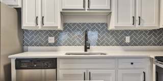 Verlaine on the Parkway Gallery 21