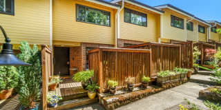 2+ Bed 2.5 Bath East Madison Townhouse Gallery 1