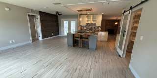 ~~~ Stunning 3-Bedroom, 2-Bath Home with 2-car garage and Private Pool. ~~~ Gallery 28