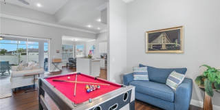 1049 NW 38th Place Gallery 7