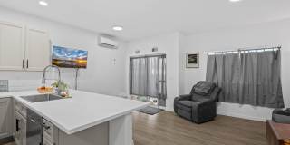 Sutherlin 3 Bedroom Townhouse! Gallery 3