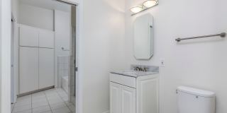 Sophisticated Urban Living in the Heart of San Diego’s Marina District Gallery 17