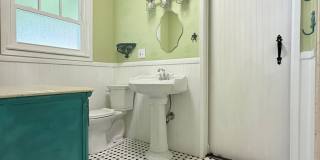 *Charming 2 Bedroom Home in Roseville’s Historic District with Bonus Detached Space* Gallery 11