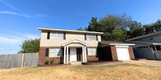 701 NE Katherine Pl Gallery 1