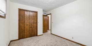 4 Bedroom Lincoln Ranch Home! Gallery 21
