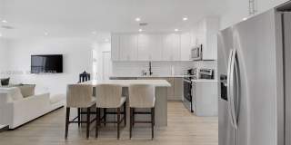18362 Northeast 20th Place Gallery 19
