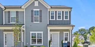 Room in 3 Bedroom Home at Leading St Gallery 13