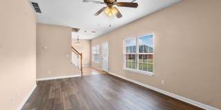 Spacious Duplex in Cape Gallery 14
