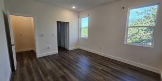 3609 N 53rd St Gallery 6