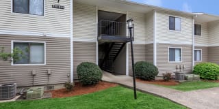 Hickory View Gallery 36
