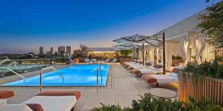 9200 Wilshire Gallery 1