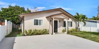 Single Family Home in Non HOA East Boca Raton Gallery 3