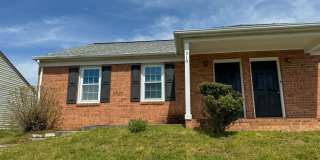 310 Kent Avenue, Colonial Heights Gallery 1