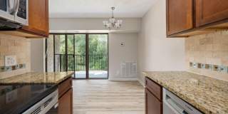 11659 STONEVIEW Square Gallery 8