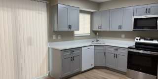 Charming 3-Bedroom 2 -bath  Home in the Mill Run Area Gallery 15