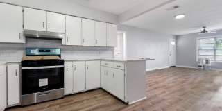 1906 N Main Street Gallery 1