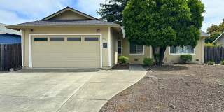 Spacious 4 Bedroom Home in Cotati Near SMART Train - Cosigners Welcome! Gallery 1