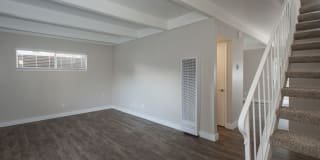 Monterey Townhouse Gallery 15