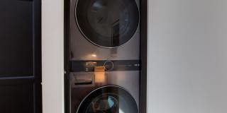 927 1/2 Victoria Ave Gallery 15