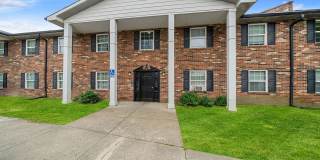 Colonial Oaks Gallery 1