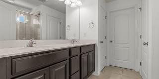 Spacious Riverview Rental in South Fork Lakes with Oversized Screened Patio & 2-Car Garage Gallery 23