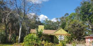 Charming Three bedroom one bath with huge backyard Gallery 6