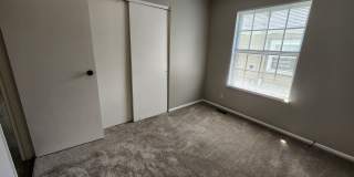 3 Bedroom Home in Bloomington Gallery 14