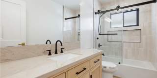 12509 Emelita Gallery 26