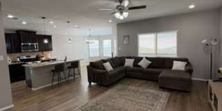 3 bedroom 2 bath open concept Gallery 3