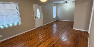 NEW ON MARKET (PRICE DROP!!) Gallery 5