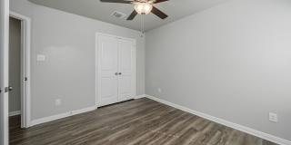 517 Fallbrook Drive Gallery 31