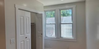 Great 1st Floor Duplex in Squirrel Hill! Available NOW! Gallery 20