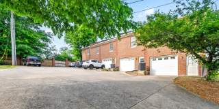 Pet Friendly Condo Downtown! Gallery 25