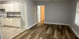 Fully Renovated 2/1 + Bonus Room Single Family Available Now! Gallery 10