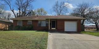 (3) Bed/(1) Bath Close to Campus Avail NOW!! Gallery 1