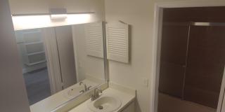 302 LAKEVIEW Drive E Gallery 19