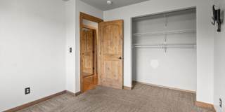 Amazing 3 Bedroom/2 Bath Bi-Level Home for Rent Gallery 12
