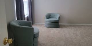 Spacious 4 Bedroom in Stonegate Gallery 20