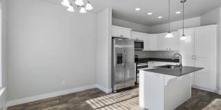 219 West Silver Springs Drive Gallery 9
