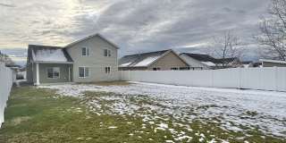 8811 North Elm Street Gallery 17