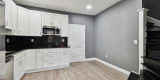 6810 N NAVIN AVENUE Gallery 13