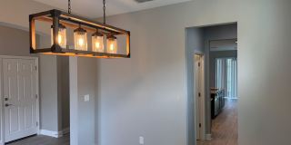 Spacious 5-Bedroom Riverview Home Gallery 10