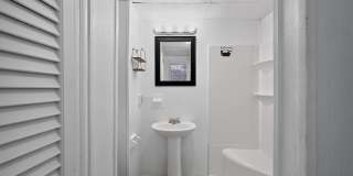 361 BEAVER Street Gallery 10