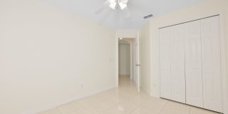 3/2 Beautiful Meadow Pointe Home Gallery 28