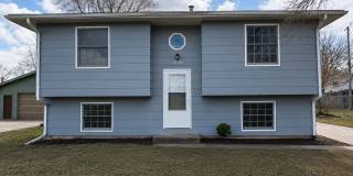 Spacious Split-Level Home With Garage and Fenced Yard in Rock Island! Gallery 1
