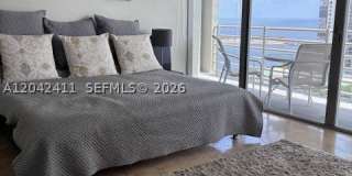2025 Brickell Ave Gallery 6