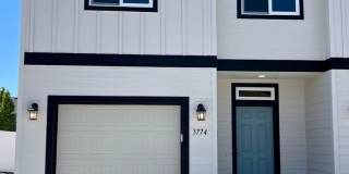 Corner Townhome! Gallery 1